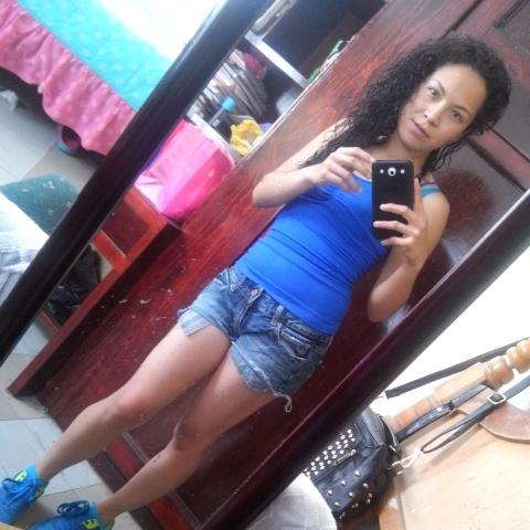 Amo el fútbol &&' Soy azulcrema de corazón no de marcador ♡ La vida se vive en 90 min más lo que a6re6ue el Árbitro..!! ⚽ Ilove CA ❤