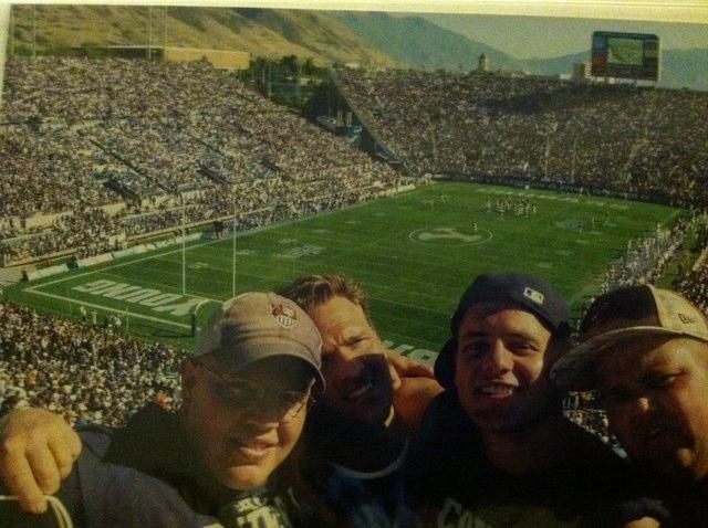 goodtimesglow's profile picture. Faith, family, friends and Holiday lights!!! tis the season https://t.co/gisniBtBT6