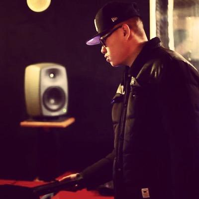 Classical pianist, producer, composer, song writer and basketball player. Boy from paris, just follow me and i will follow back :D