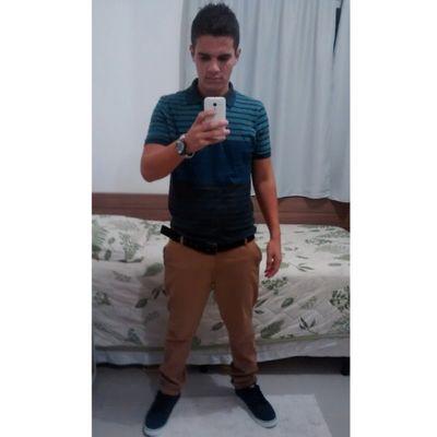 Ser feliz sem motivo é a mais autêntica forma de felicidade.