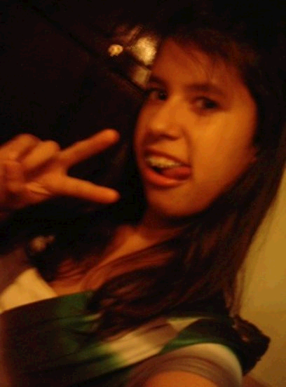 Hey! I'm Clarissa & this is my official twitter page!