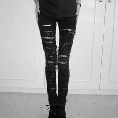 17 || depressed || suicidal || anxiety || bipolar || bands || bisexual