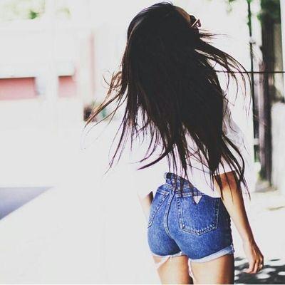 I'm bubbly, I love to laugh. I am ambitious. I am independent always ready to take on the road. I am what you see.