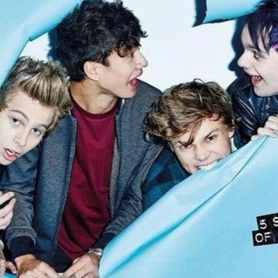 i am only voting for LittleSea on this account, but it would be cool if you follow my account @5SOScuore :)) have a lovely day ! :)
