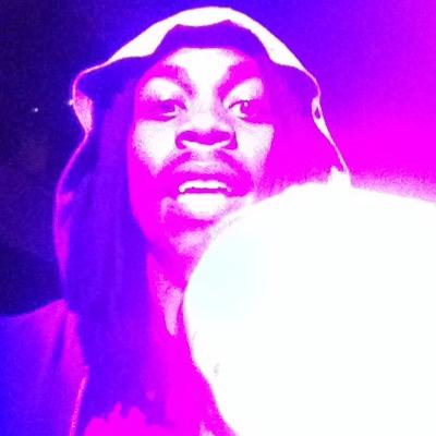9️⃣0️⃣4️⃣4️⃣0️⃣5️⃣ Live. sports, music.. washed D1 LB🏈. Chargers. UCF Alum. BCU. Canes. Lakers “I be on planes and shit”.