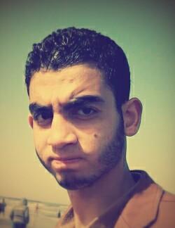 شاب مجنون بحب اضحك مع كل الناس مش اخوان بس ضد حكم العسكر ضد اي حد ممكن يحاول يغير او يبدل في دين ربنا