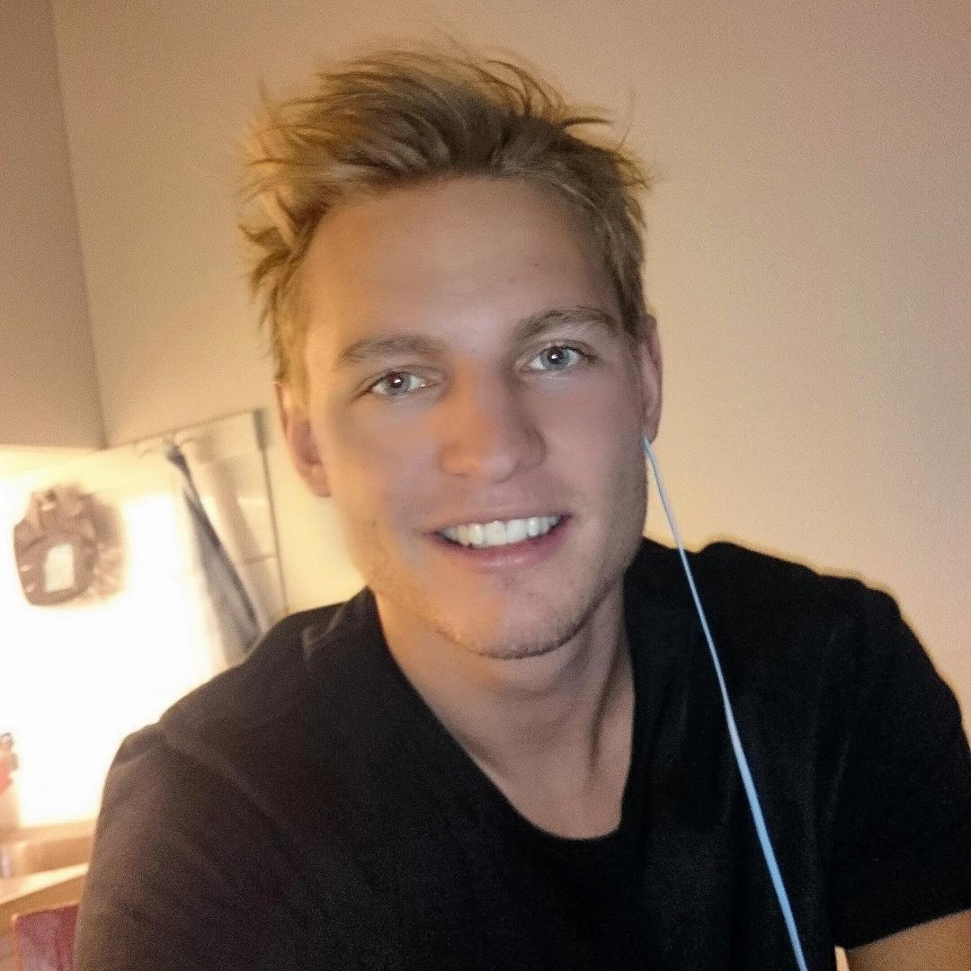 Jeespeerr's profile picture. Studerar till Energiingenjör!