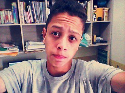 Brasiliense . Flamenguista.  14 Anos .