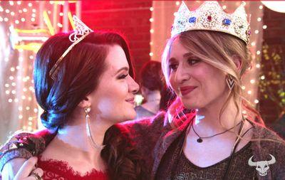 Nuevo rol de Faking it. Muchos personajes disponibles. Se aceptan inventados. ¡Te esperamos! #HesteriansRol en bio y opcional #GayHester o #StraightHester.