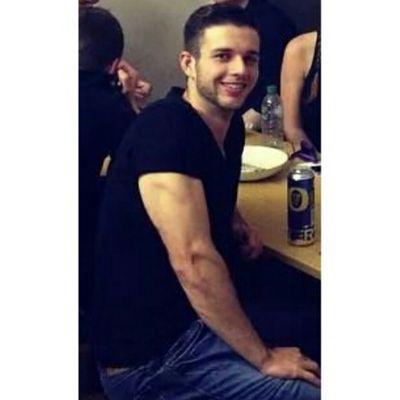 hbutcher04's profile picture. 25, Sales Rep