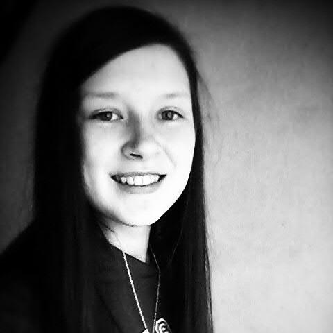 I'm Directioner,my birthday 20 December.Followback.Welcome to my mad world ...