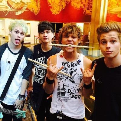 i use this account to #vote5sos #kca but if you want you can follow me @5SOScuore
i can dm Michael and Ashton :)