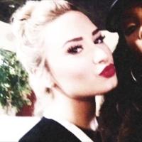 demi (@iovinqlovato) 's Twitter Profile