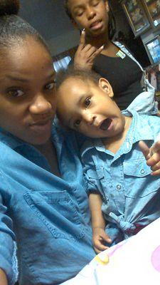 19 Years Young , Mother Of A BEAUTIFUL 2 Year Old ! And We Living life !