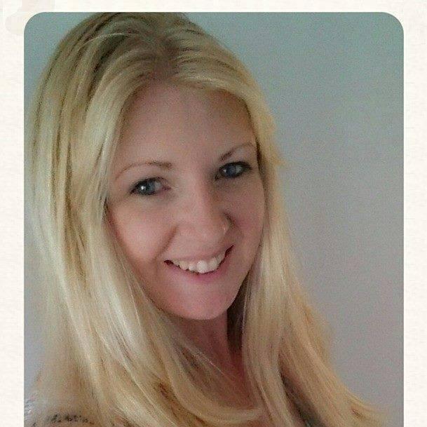 Mum of 3, business owner and co-owner of a dating site and reality tv addict!