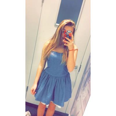 FxckKati's profile picture. Tenby.