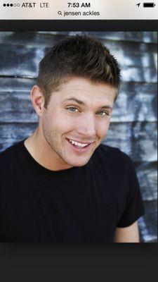 chloe_koziol's profile picture. I love animals, I love babies andJensen ackles