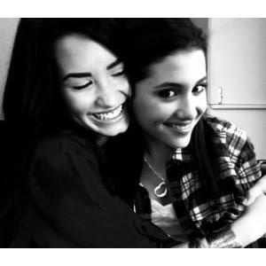 Demi e Ari sz
