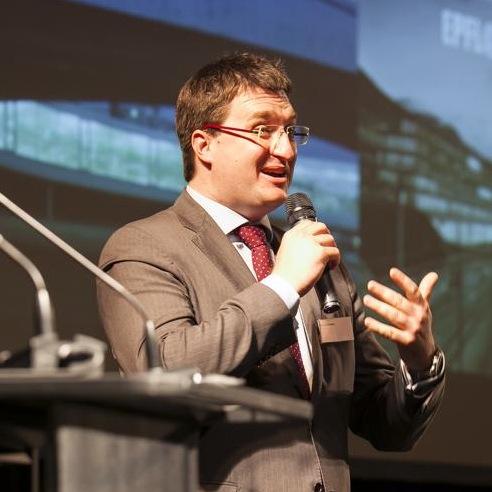 Directeur de la chambre valaisanne de commerce et d'industrie. Candidat au Conseil national