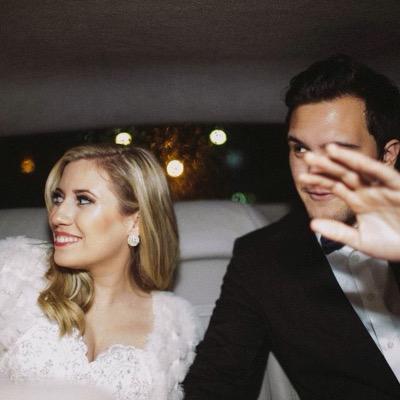 Married to the man of my dreams. Dreamer, mommy, Worshipper, Downton addict.