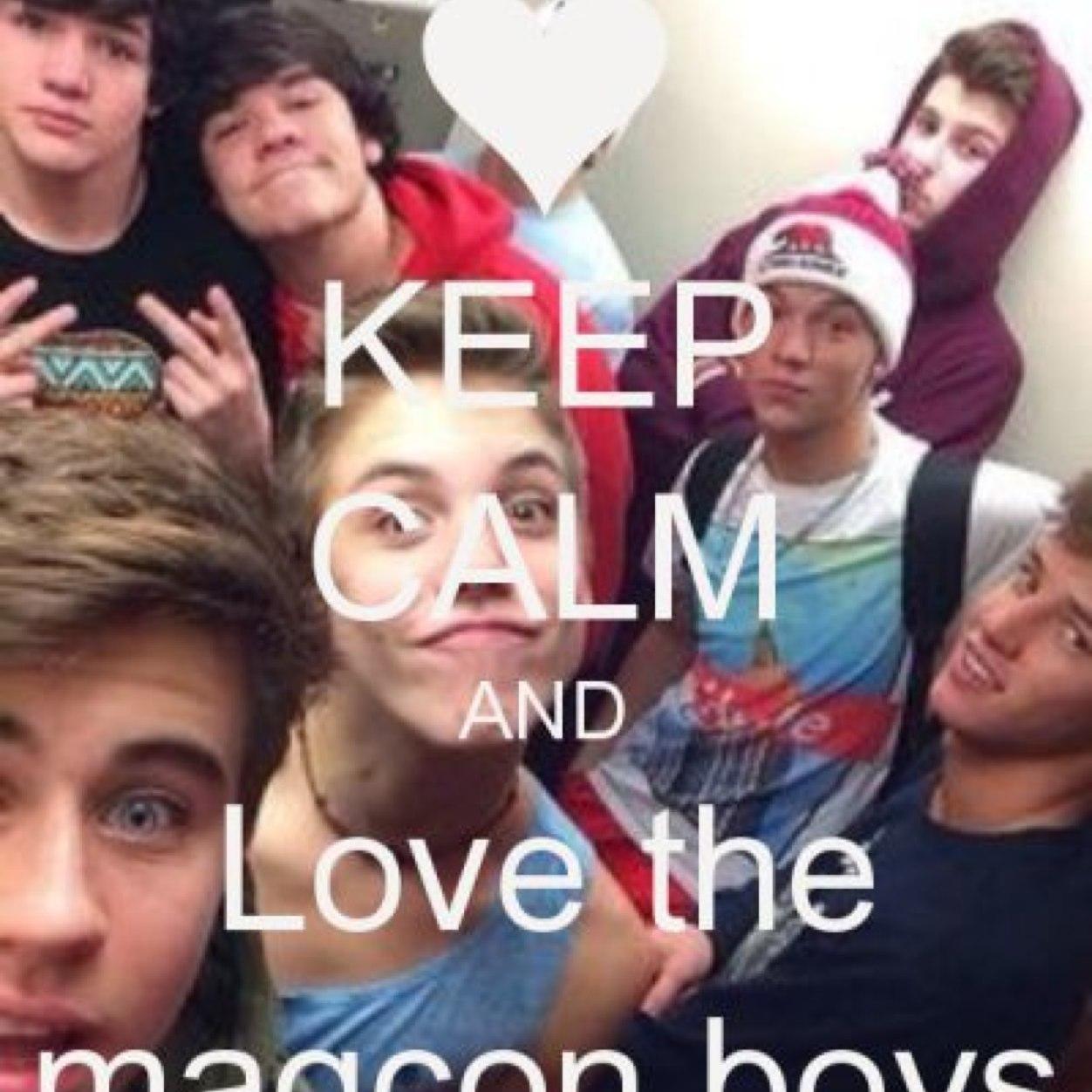 I play the viola and im a huge magcon fan and i love youtube☀