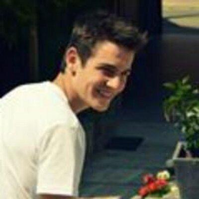 rasimmuyar's profile picture. Söylemekbir şeylerbirçok şeyler anlatmak istiyorum… Kimene anlatabilirim?