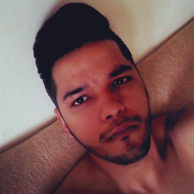 Actor y Administrador de empresas..! Diseñador y Presidente de Carlos's Models.. Enamorado de Venezuela.. Amante de las nuevas experiencias..!!!
