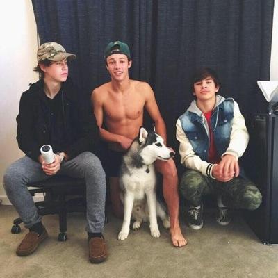 bubblebuttcash's profile picture. @legacycam just gave you a free follow! follow her !