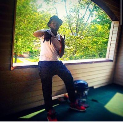 StaxxzLyfe ✨ 23 years old tryna make 23 mill