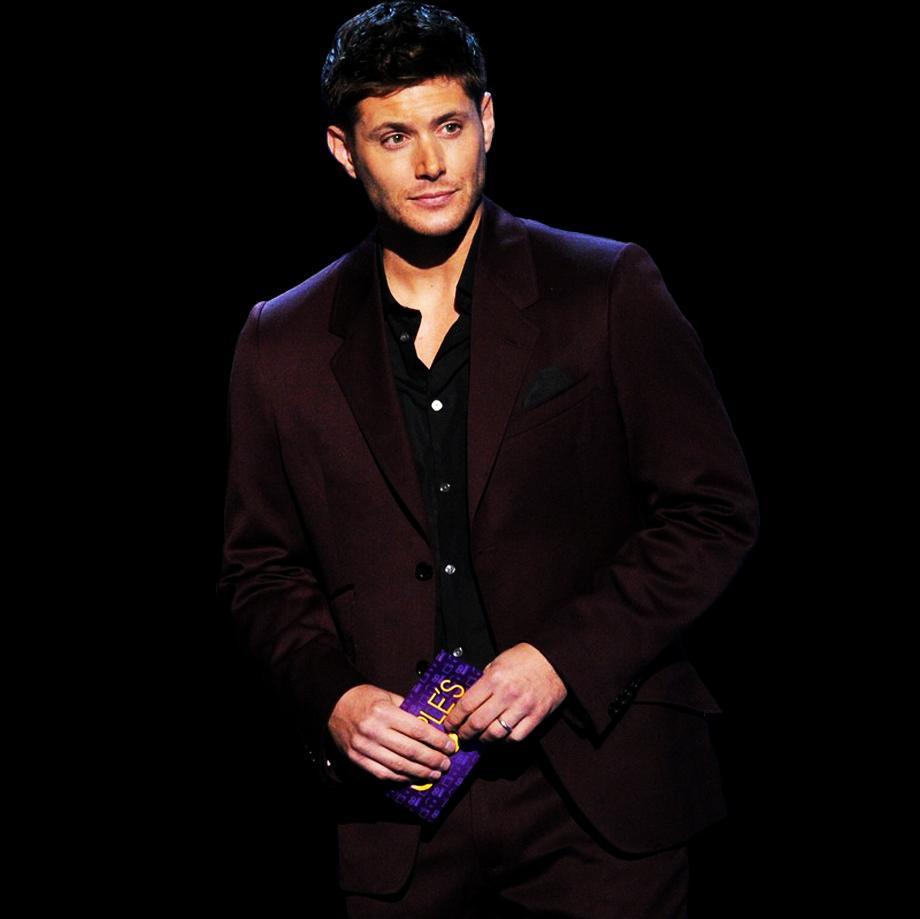 Dean's my soul mate,Sam's my best friend and Cas's my guardian angel.You should also know that in my free time I splash holy water into people's faces#SPNFamily