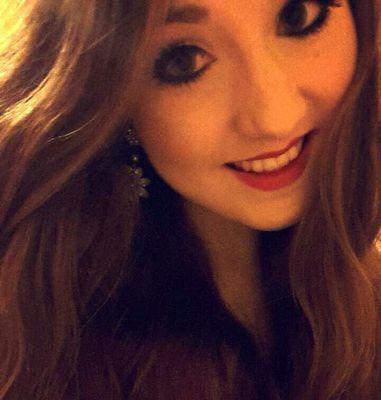 laurak_wood's profile picture. 