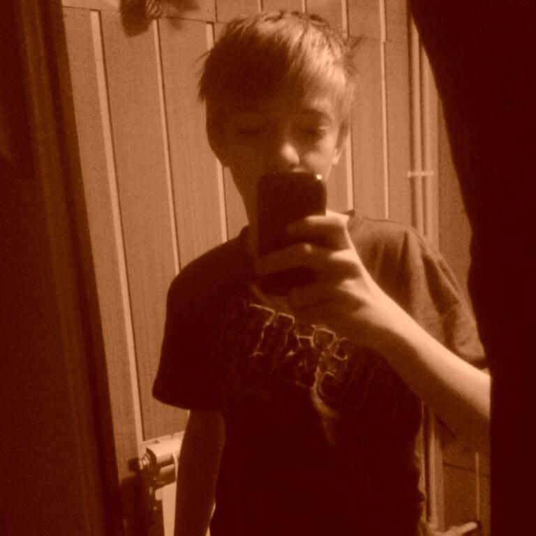 TakiTamPiotrus's profile picture. 