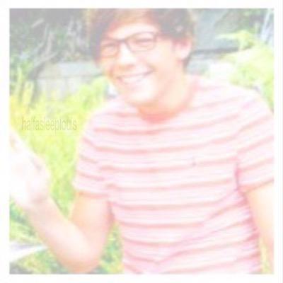 hey lil' pumpkin! this is a free follow from @haroldbuns, perhaps you could follow her? have a lovely day ଓ ˖*·