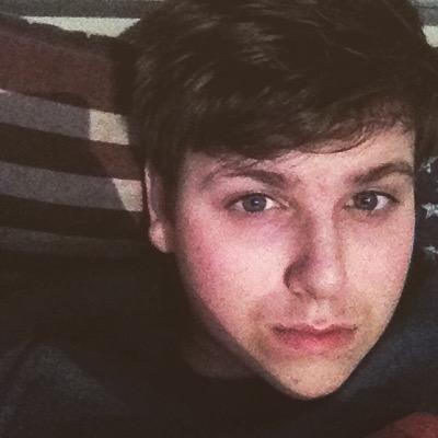 Yo peeps The king of YouTube has arrived on Twitter plz follow and go sub to TheGame11ify now!!!