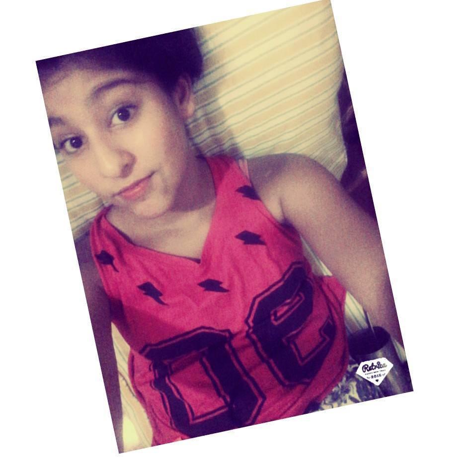 NO CREAS EN QUIEN TE DICE QUERERTE , SINO EN QUIEN LUCHA POR TENERTE