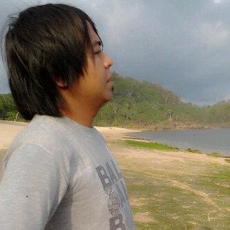 Kehidupan_tersenyum|life_Smile|FISIP UNEJ 07||HMI||http://t.co/flY6h7FgFy||Manchester City|OI_Iwan Fals@Nyayian Raya