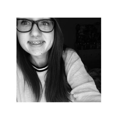 MeredithPawley1's profile picture. volleyball⚪️❤️