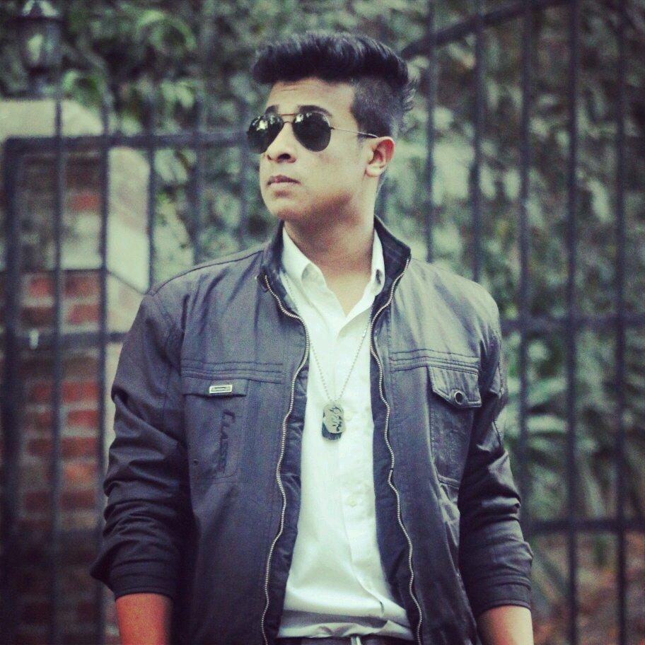 TanveerEvan's profile picture. a fun loving guy. born with a million dollar smile.love music.born with the six strings )|(  #hangout #nolove