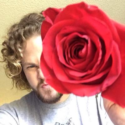 pearl0fkaty's profile picture. we're drunk on love