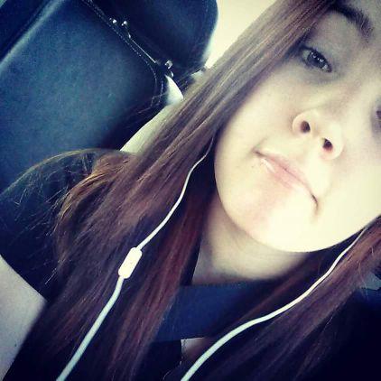 crum_desiree's profile picture. band lover Ptv SWS, ADTR, Bvb, BMTH etc, walking dead is life follow me ❤vine