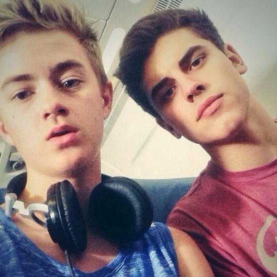 2 girls trying to get jack and jack to Melbourne Please help us by using the #wedemandjackandjack Melbourne!