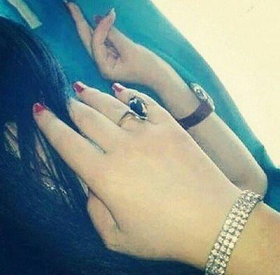 ‏‏ما هداك الله على قلبي تحن؟
وما طرالك يا بعد عمري تزور !