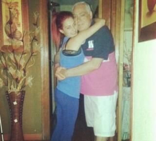 Aun que no estes presente , se que estas. Mi heroe , mi padre te amo.