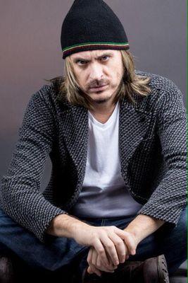 Bienvenidos al Club de fans Oficial de Jacobo Calderón [@calderonjacobo] en Argentina.                                           Productor musical y Compositor.