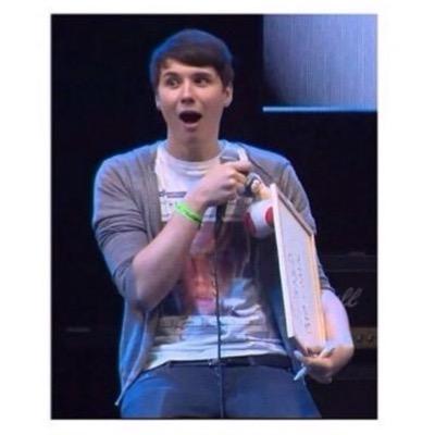 free follow from @novelphan bc ily and you're beautiful • follow me there?