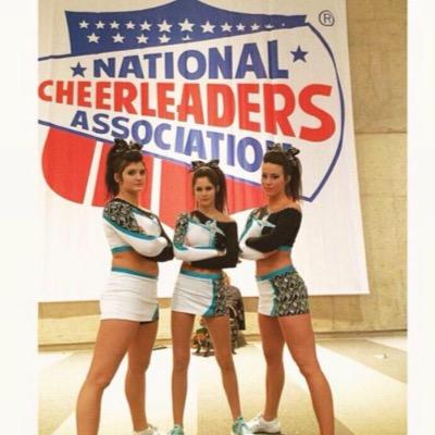 just a little obsessed with the ladies of teal. and all of the cheerleading world