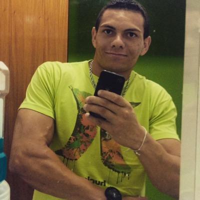Se for para Desistir , Desista de ser fraco ! 

whats ; 996526535 , chama la
