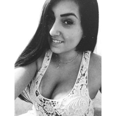 Faço de mim casa de sentimentos bons, onde a má fé não faz morada e a maldade não se cria... ☮