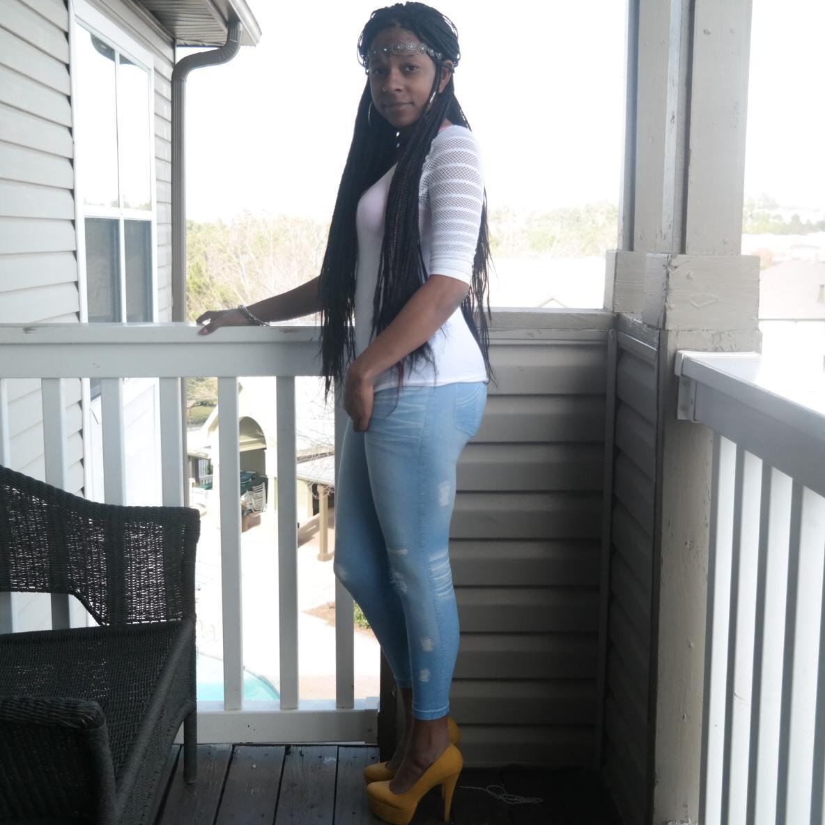 A Passionate Woman,Mother & Writer. Specialize in Songwriting & Copywriting.