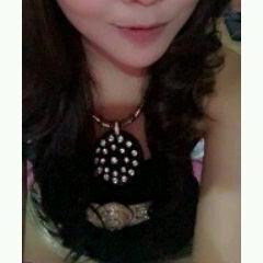 i'm lesbiannn.. kalo mau chat sex dm.. khusus cewe! cowo NO!